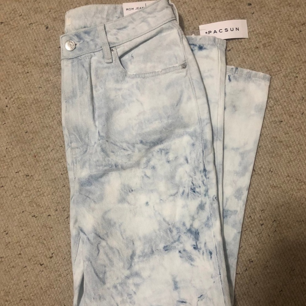 PacSun Mom Jeans